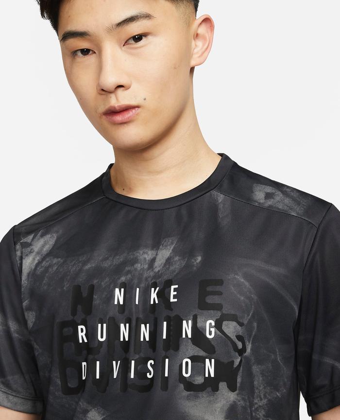 Nike Dri-FIT Running Division Rise 365 “Dog X-Ray” Men’s Running T-Shirt - Black