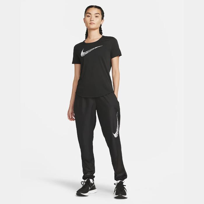 Nike Swoosh Run Women’s Running T-Shirt - Black