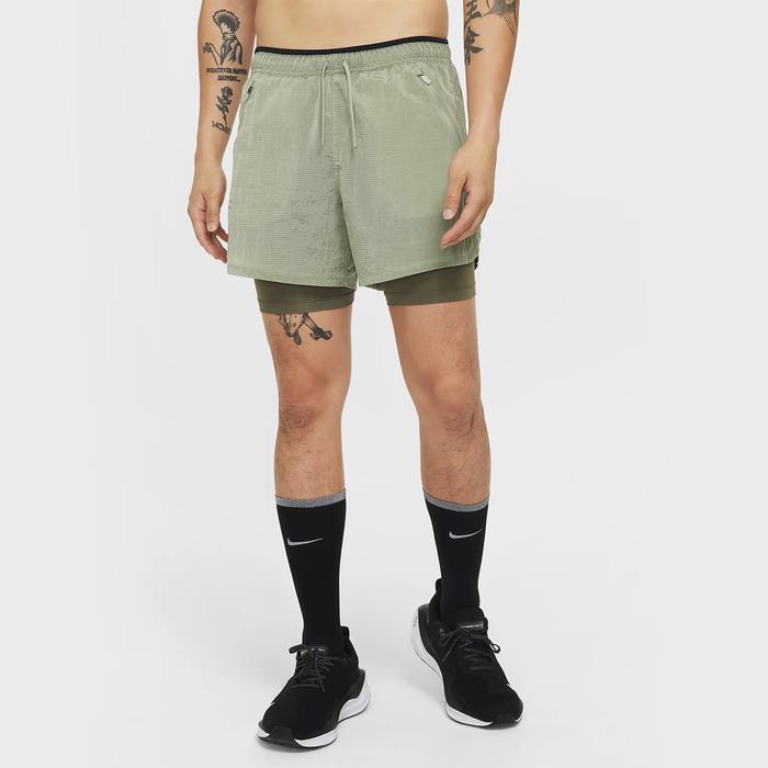 Nike Dri-FIT Stride Running Division 5-inch Water-Repellent 2-in-1 Men's Running Short - Jade Horizon