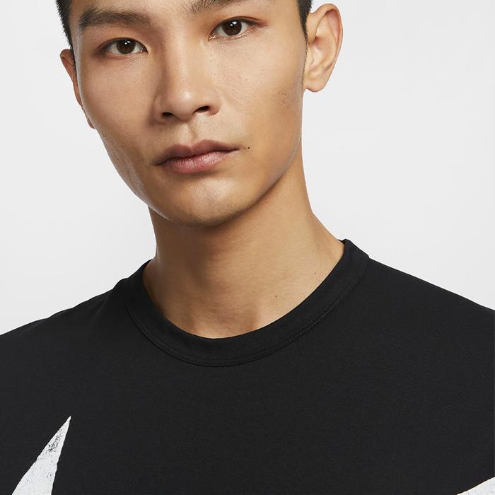 Nike Dri-FIT Hyverse Swoosh Fitness Men’s Training T-Shirt - Black