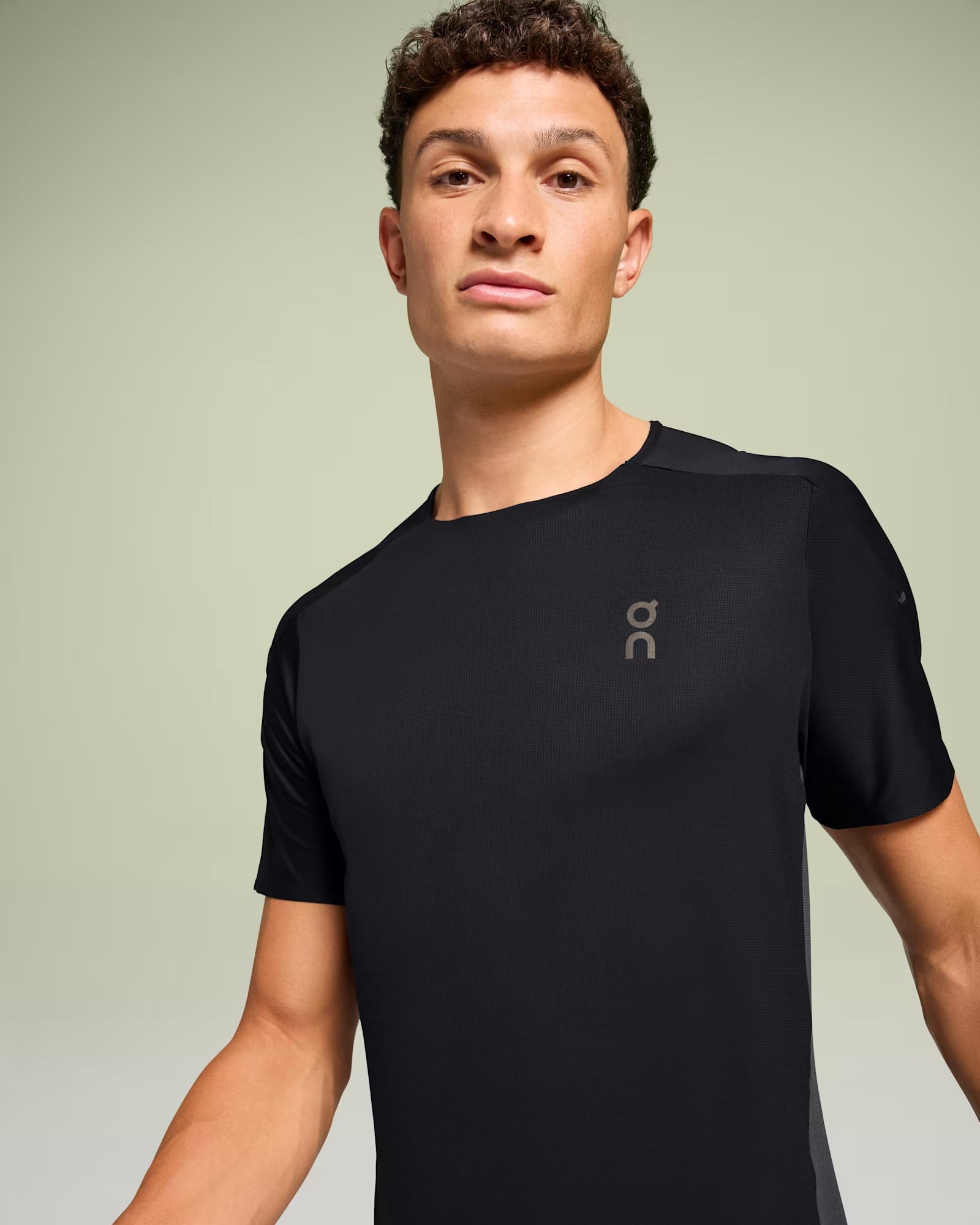 On Running Performance-T Men’s Running T-Shirt - Black Eclipse