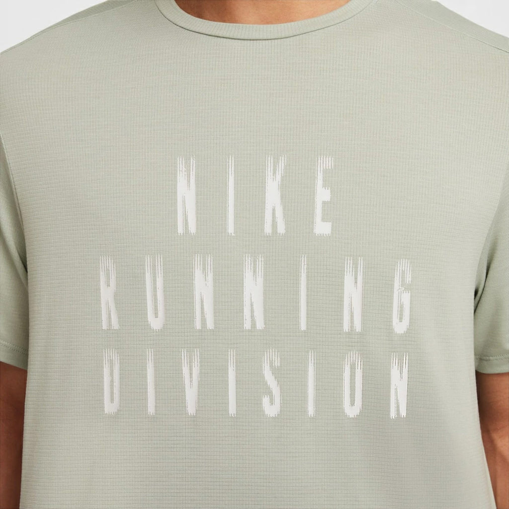 Nike Dri-FIT Run Division Men's Running T-Shirt - Jade Horizon