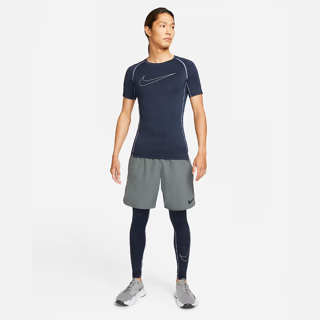 Nike Pro Dri-FIT Tight-Fit Men's Training Short Sleeve T-Shirt - Obsidian