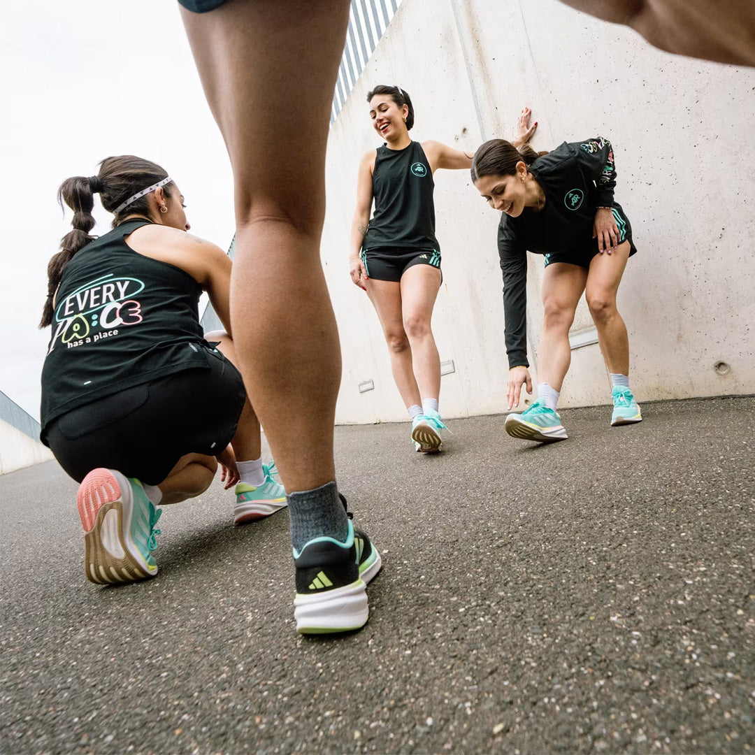 Adidas Own the Run Runners Unisex Running T-Shirt Long Sleeve - Black