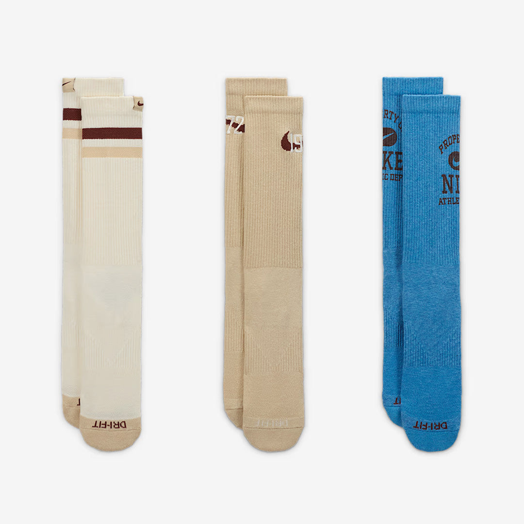 (3 Pairs) Nike Everyday Cushioned Crew Unisex Running Socks - Multi-Color
