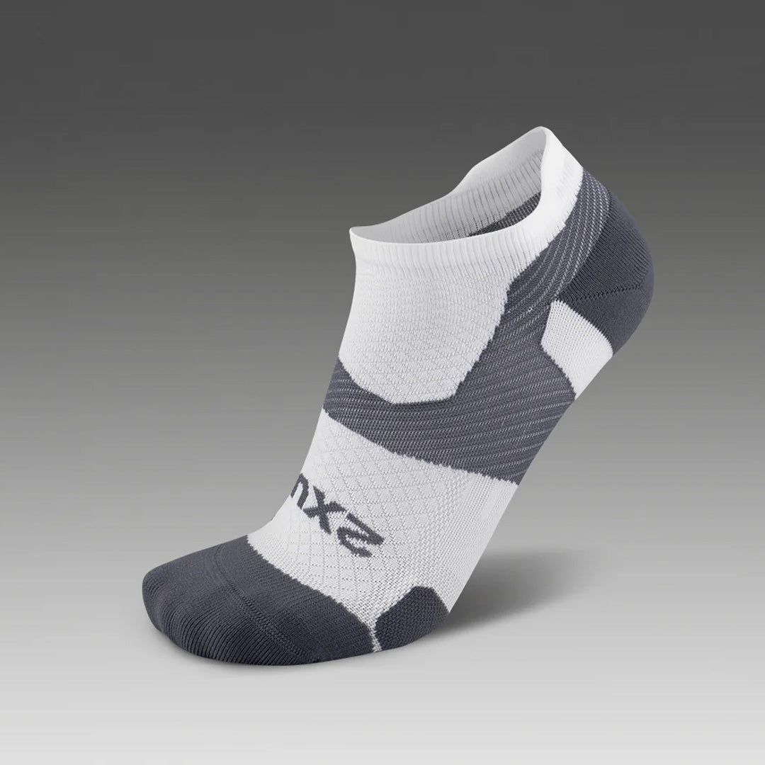 2XU Vectr Light Cushion No Show Unisex Running Socks - White/Grey