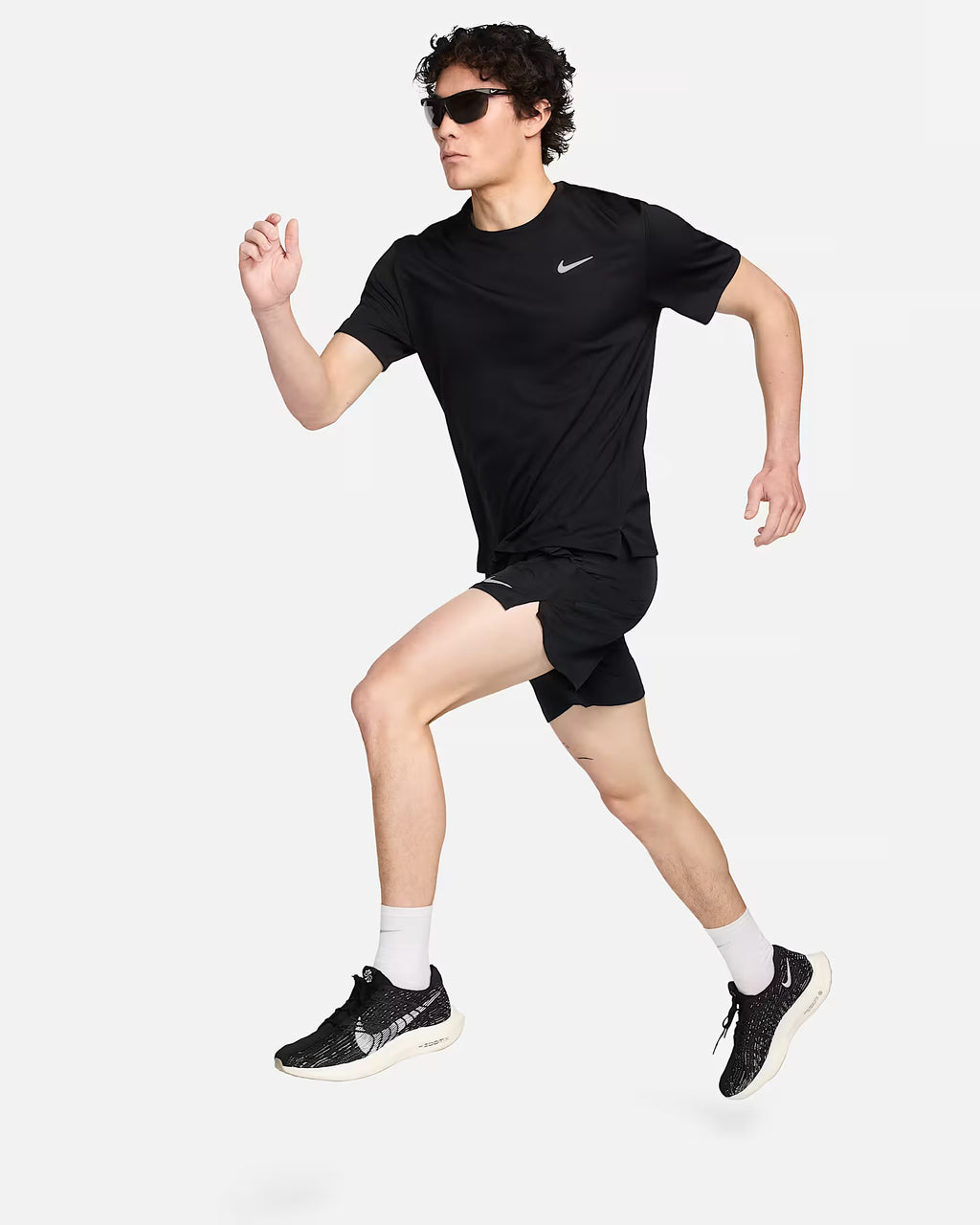 Nike Men's Challenger Brief-Lined 7-inch Shorts