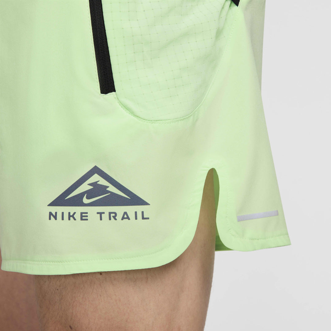 Nike Dri-FIT Trail Second Sunrise Men's Running Shorts - Vapour Green