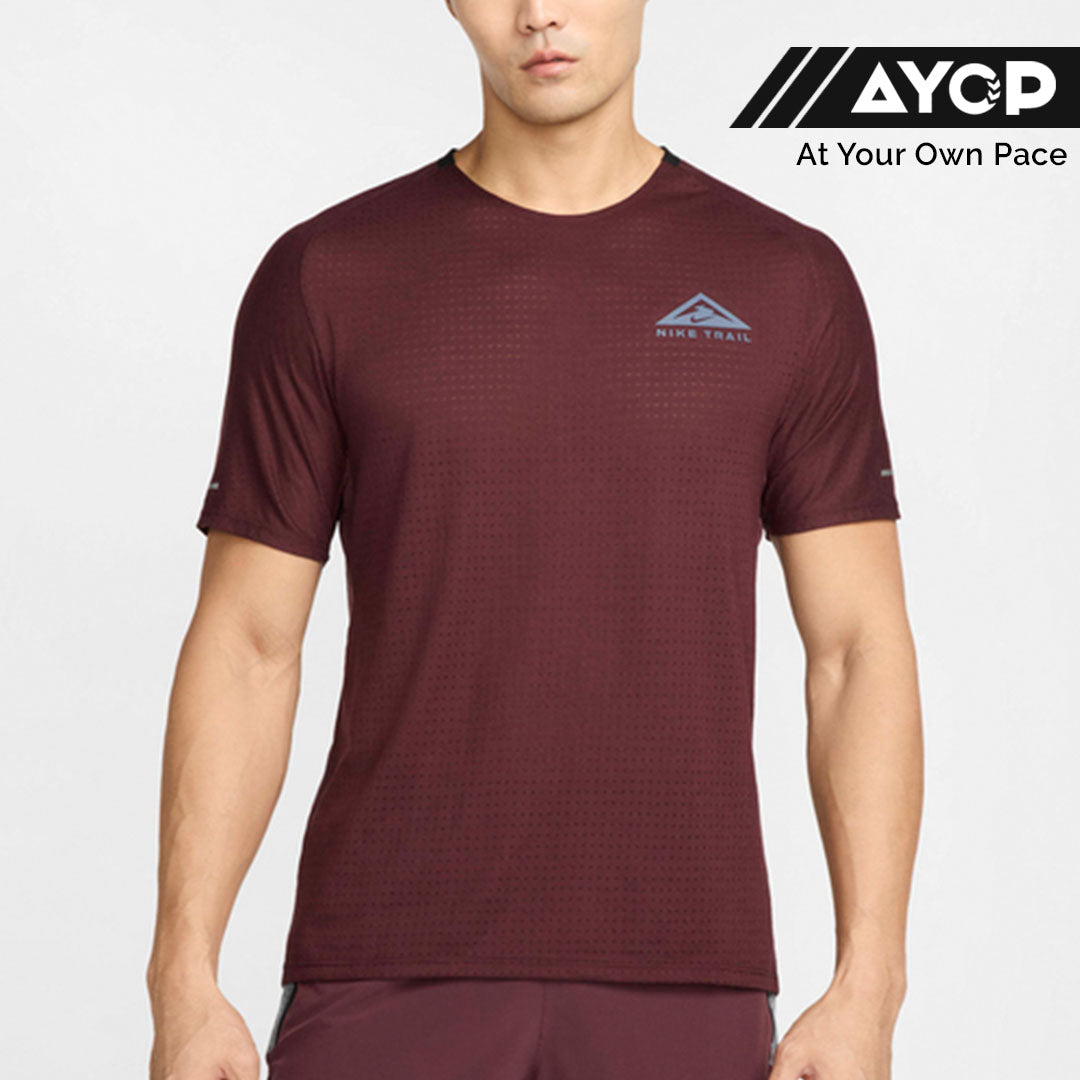 Nike Trail Solar Chase Men's Running T-Shirt - Burgundy Crush
