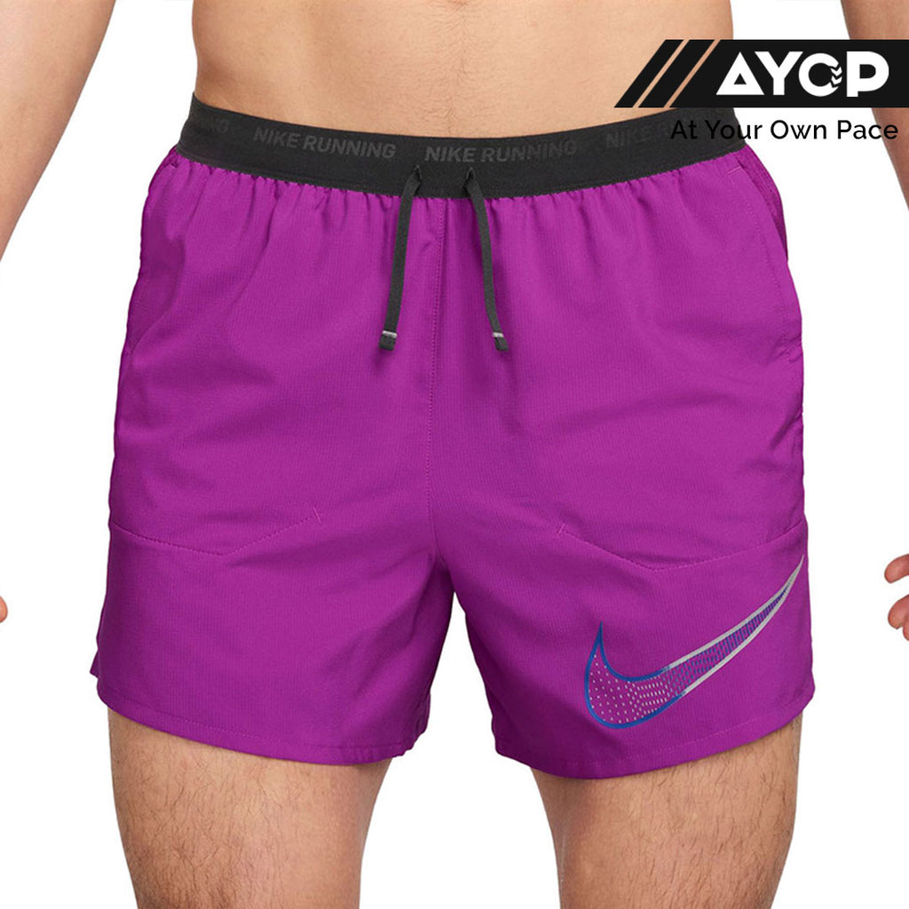 Celana Pendek Lari Pria Nike Dri-FIT Stride Logo 5 inci dengan Lapisan Dalam - Vivid Purple