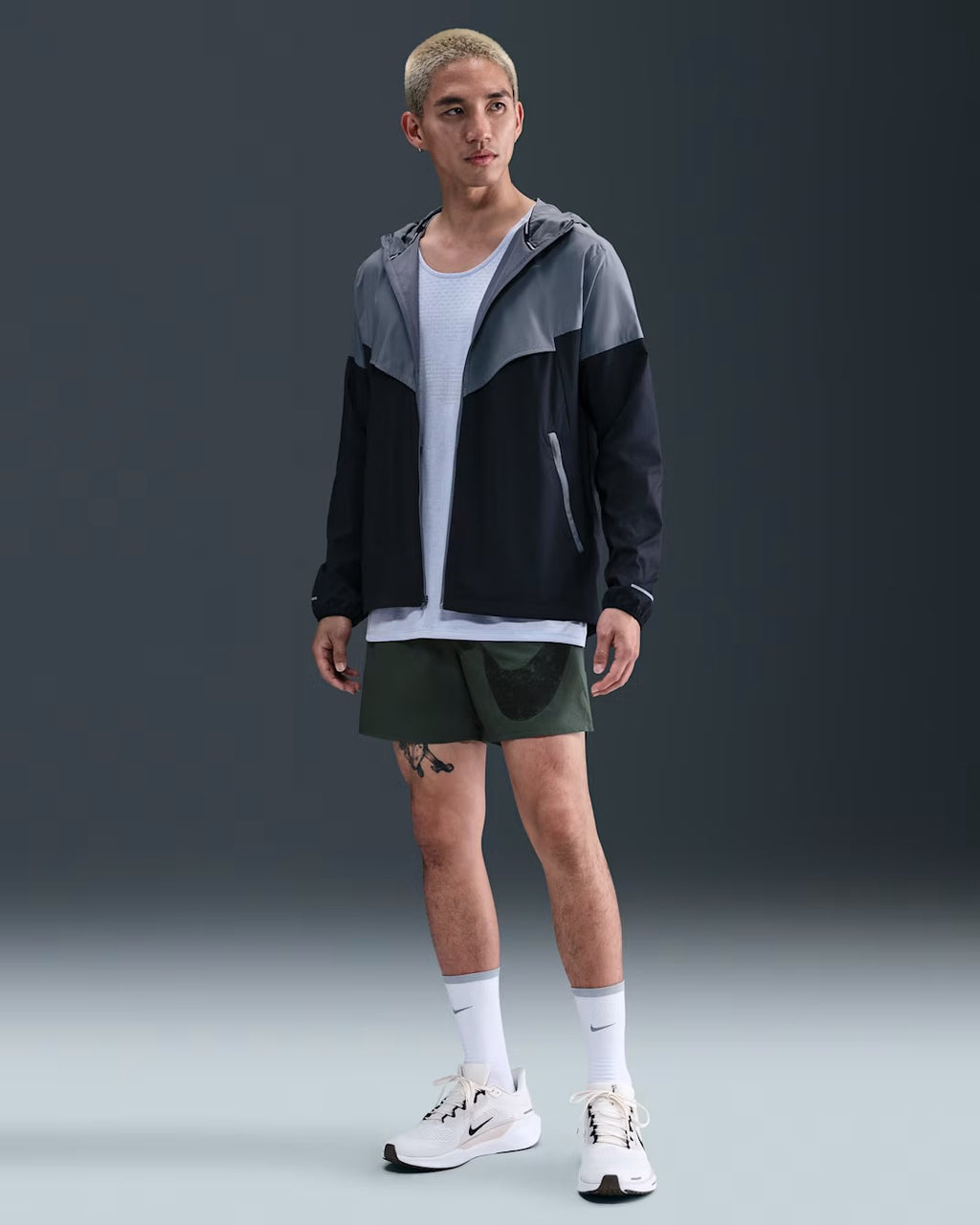 Nike Dri-FIT Challenger Swoosh 5-inch Men’s Running Shorts - Vintage Green