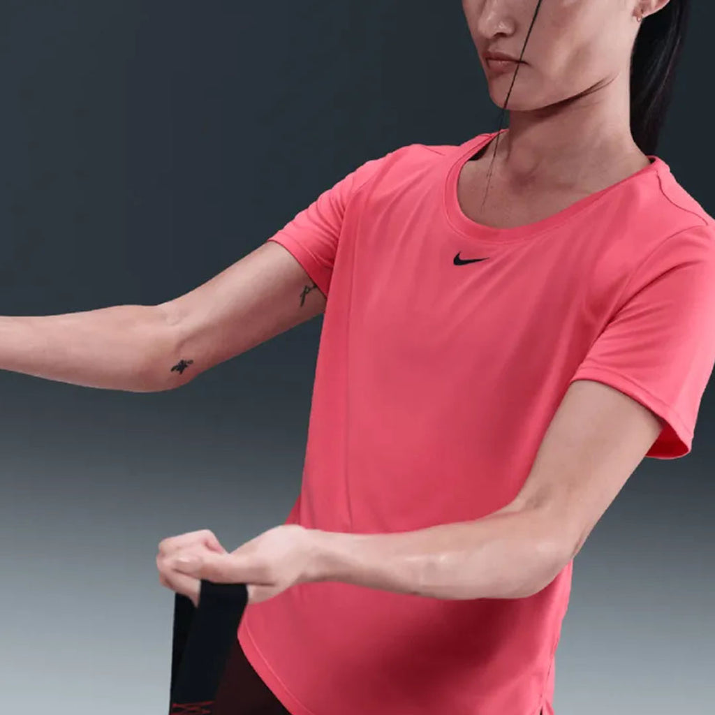 Nike Dri-FIT One Standard Fit Women's Running T-Shirt - Aster Pink