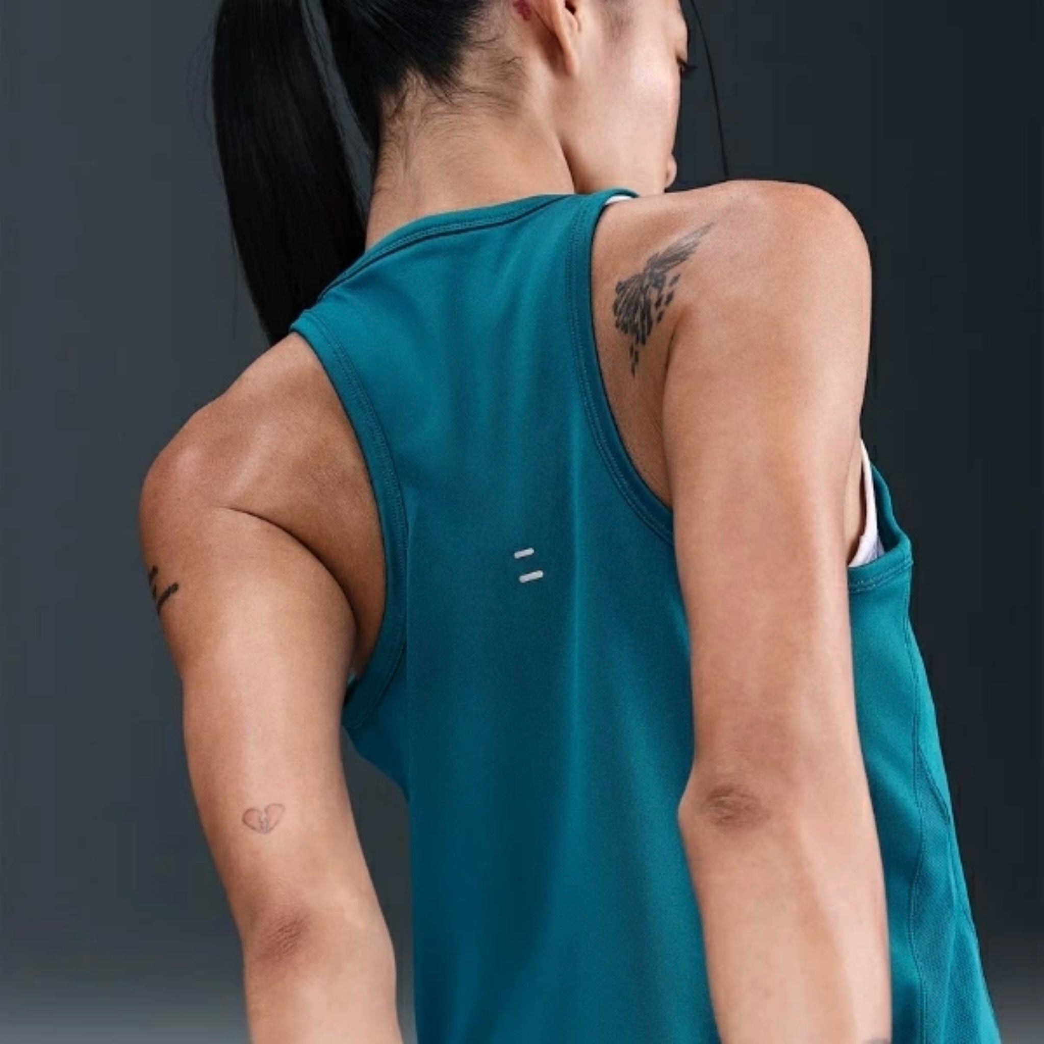 Nike Tempo Swoosh Run Women’s Running Tank Top - Green Abyss