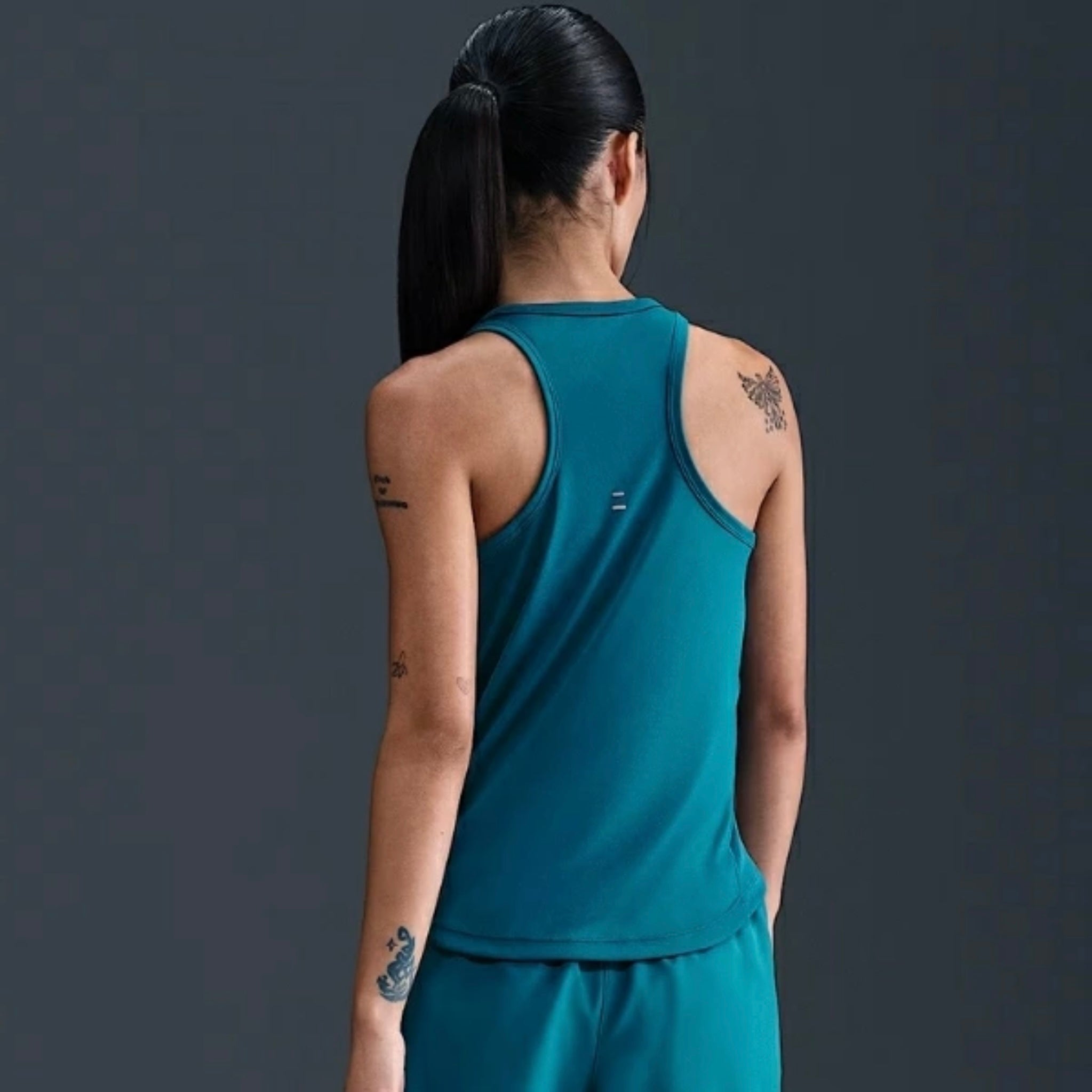 Nike Tempo Swoosh Run Women’s Running Tank Top - Green Abyss