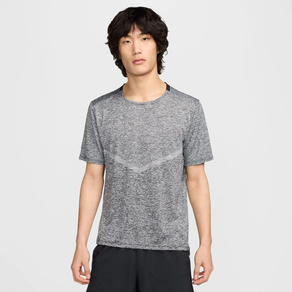 Nike Dri-FIT Rise 365 Ventilate Soft Men's Running T-Shirt - Black