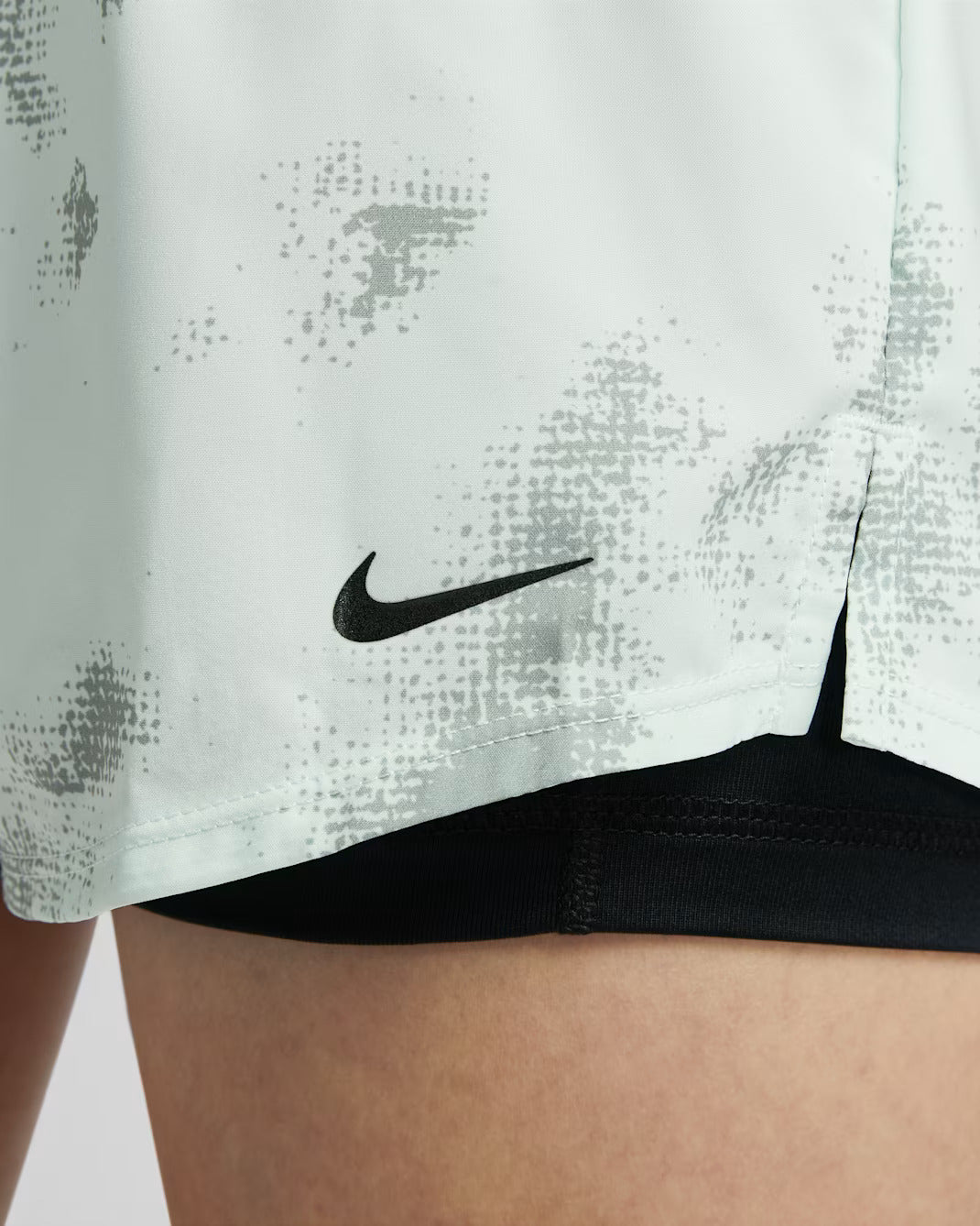 Nike Dri-FIT High-Waisted 3 Inch  - Barely Green