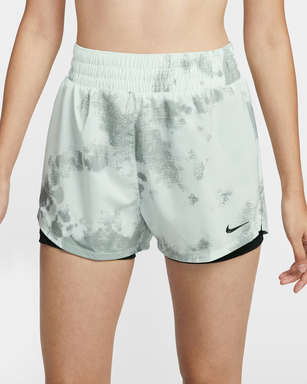 Nike Dri-FIT High-Waisted 3 Inch  - Barely Green