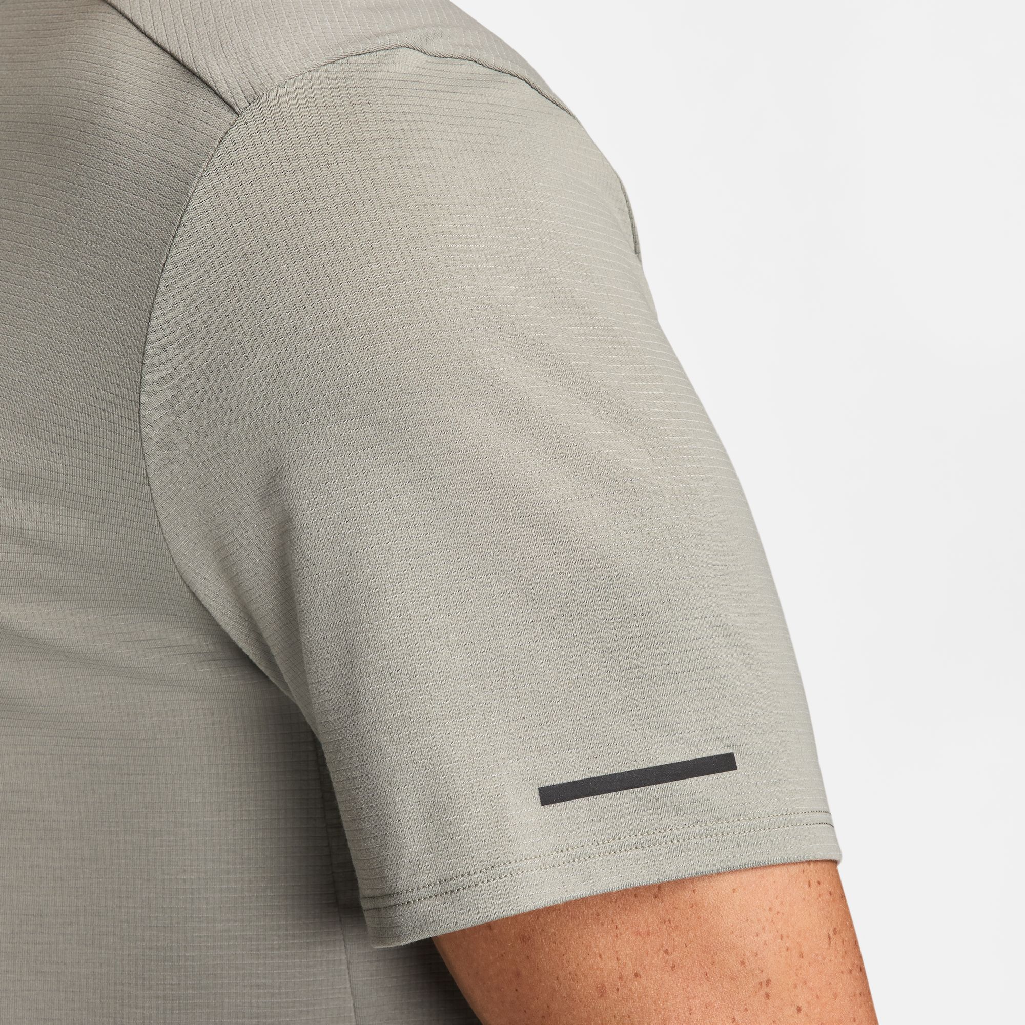 Nike Rise 365 Running Division Dry-Fit Short Sleeve - Grey