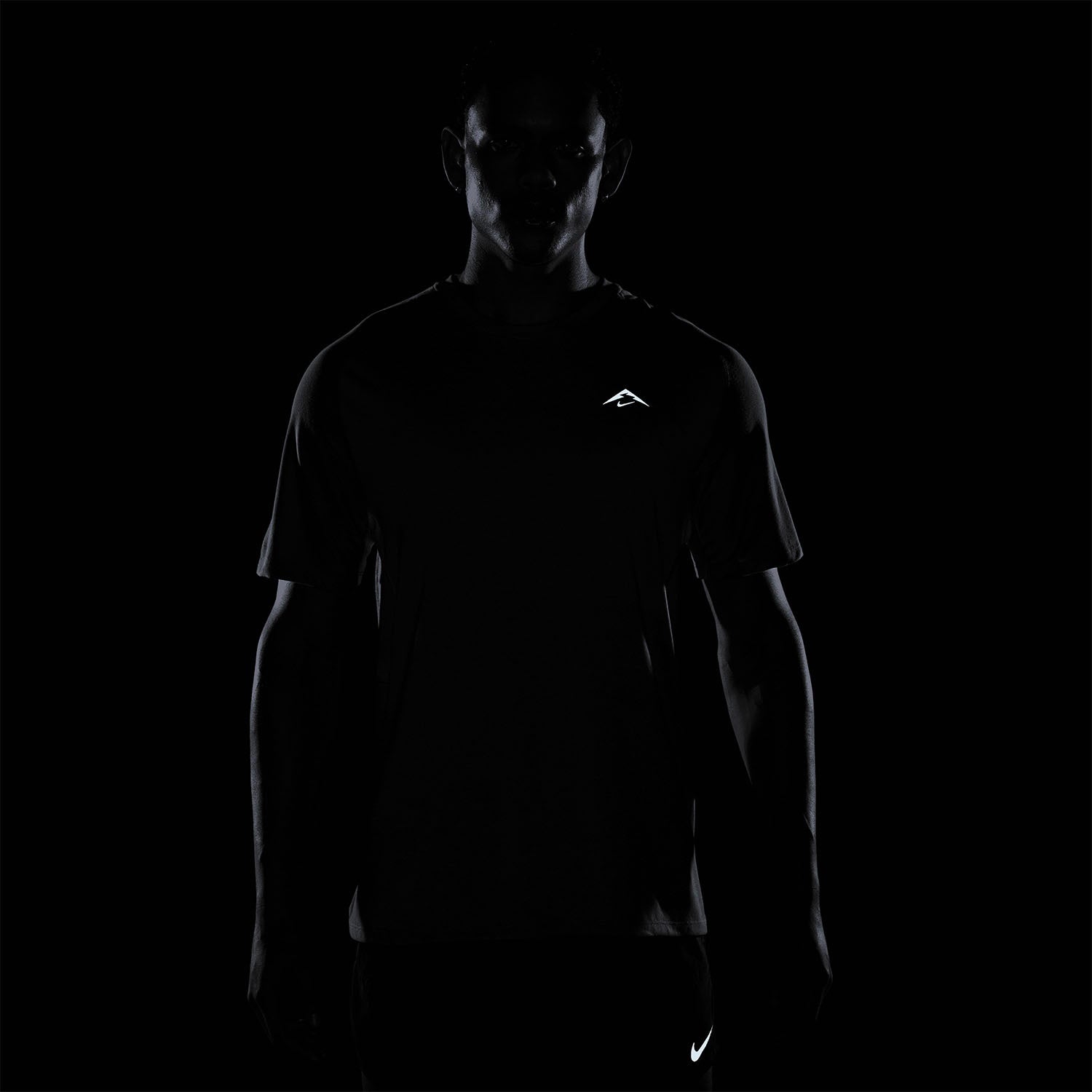 Nike Dri-FIT Solar Chase ADV Short Sleeve Men's Running Top - Cannon