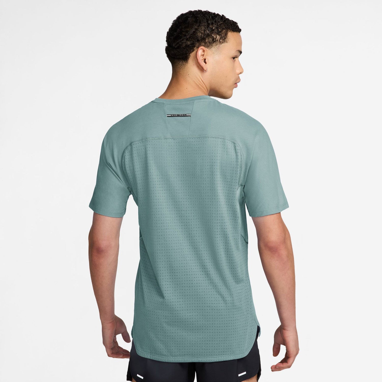 Nike Dri-FIT Solar Chase ADV Short Sleeve Men's Running Top - Cannon