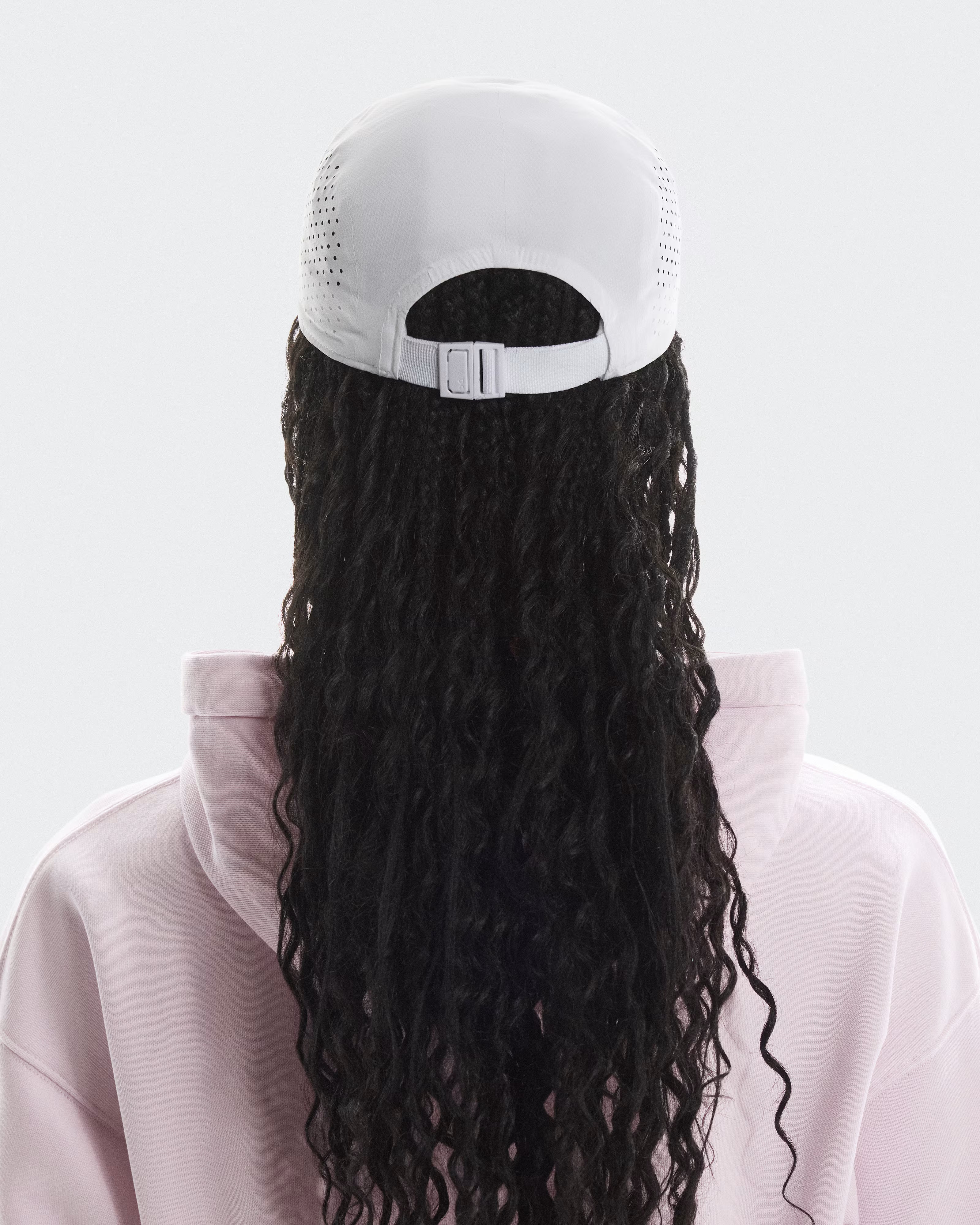 On Running Lightweight Unisex Cap - White