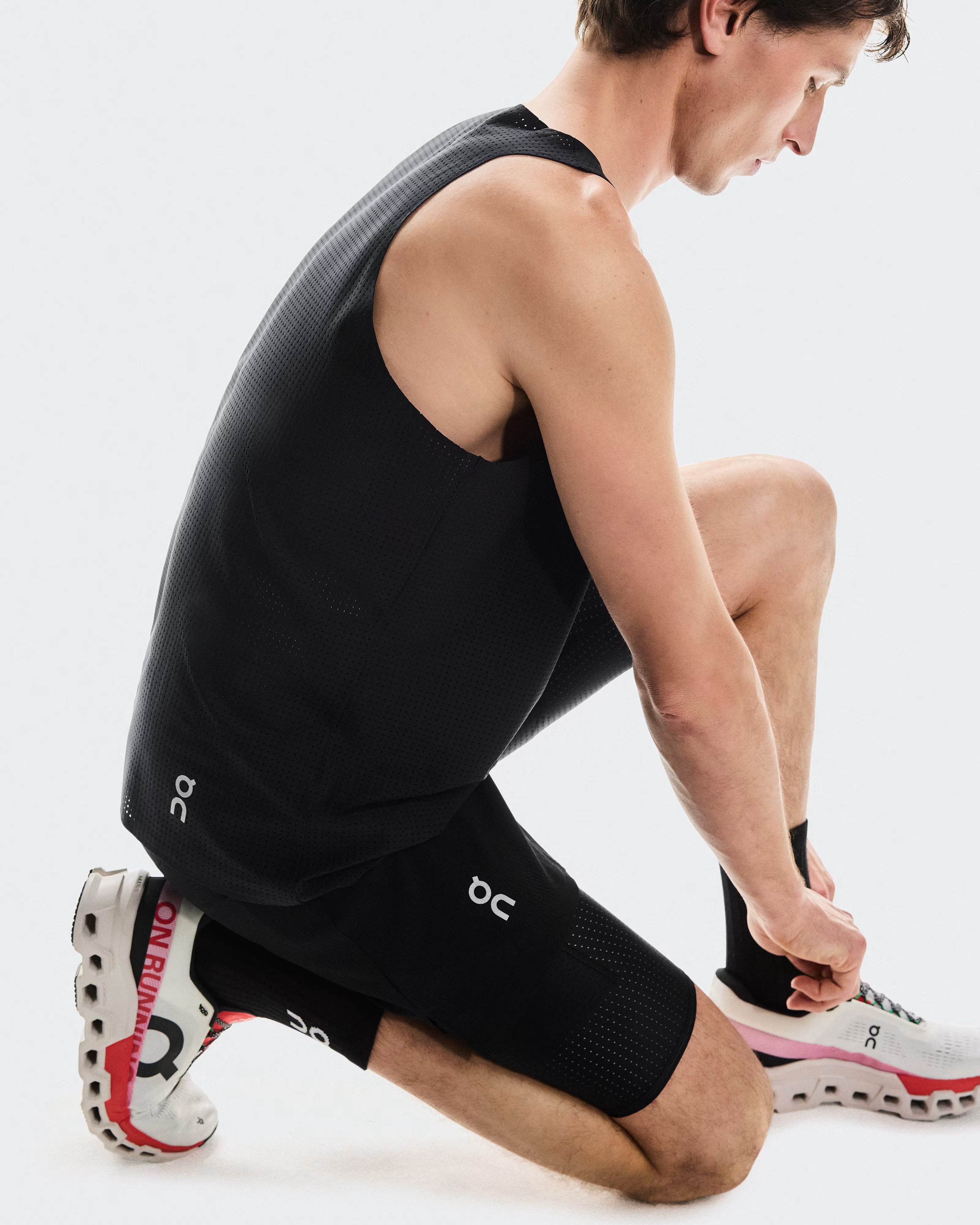 ON Running Cleancloud Pace 2-in-1 Shorts - Black