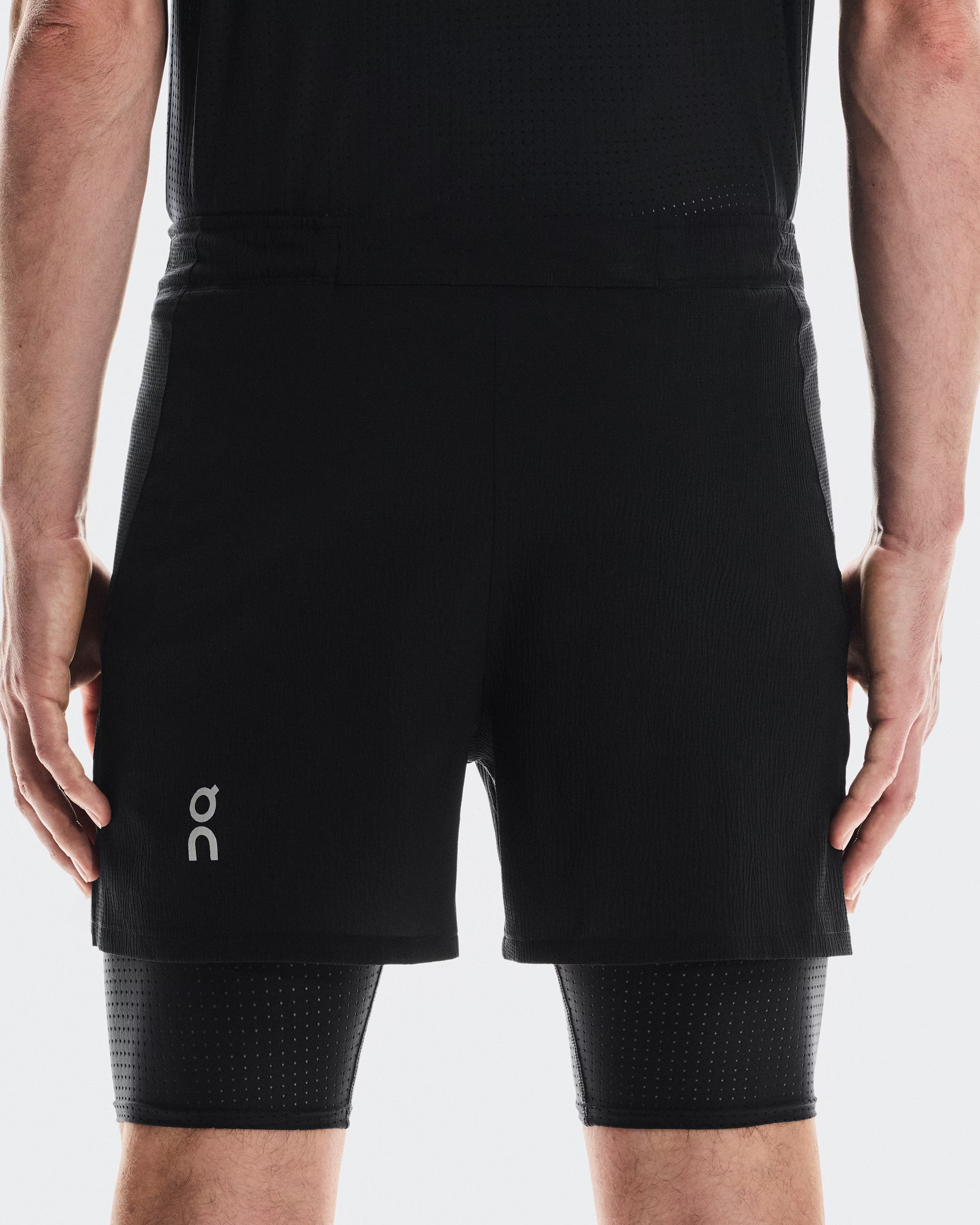 ON Running Cleancloud Pace 2-in-1 Shorts - Black