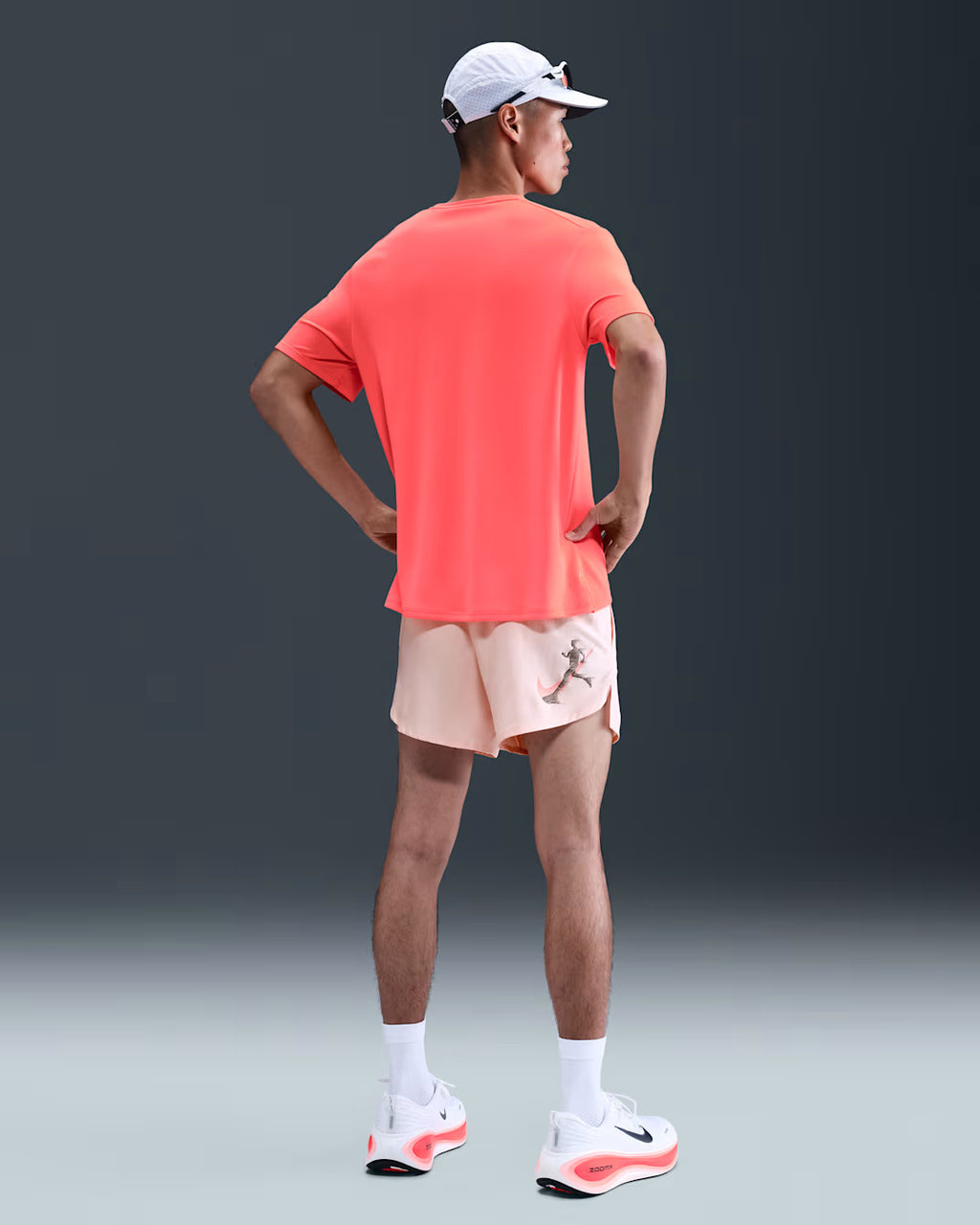 Nike Dri-Fit Stride 5-inch Men's Running Shorts - Washed Coral