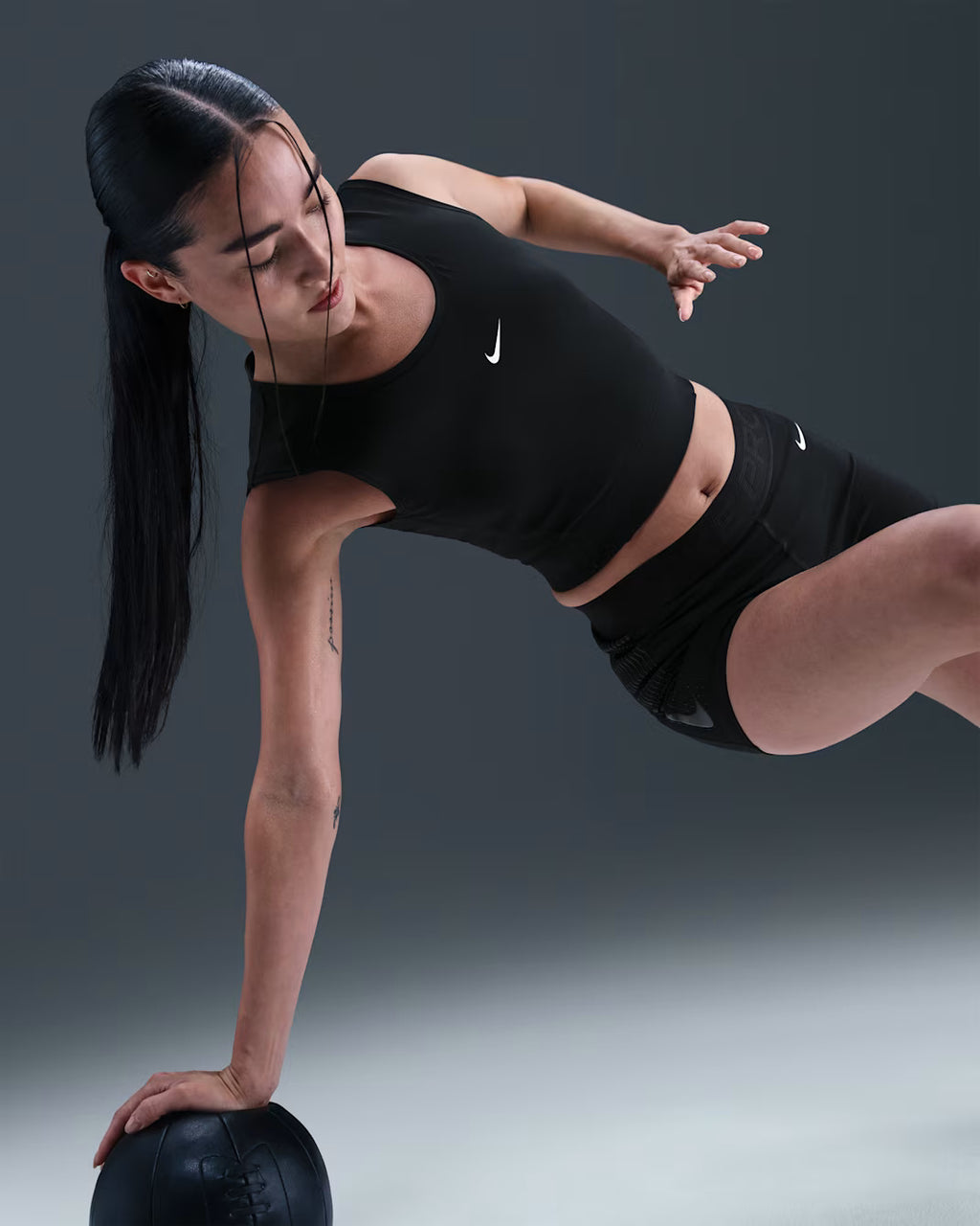 Nike Pro Women's Dri-FIT Tank Top - Black