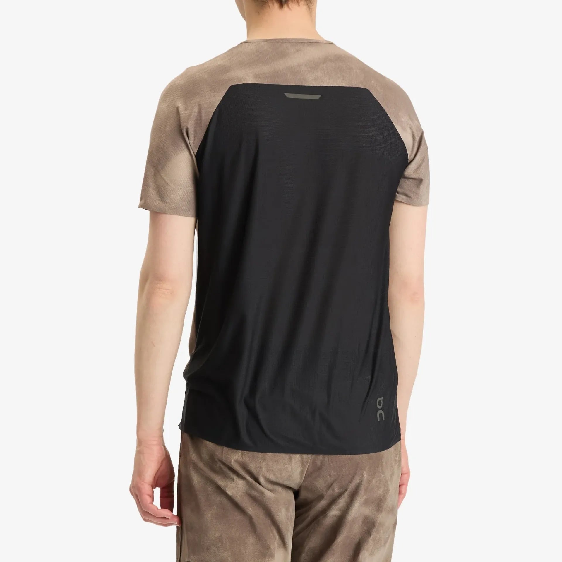 On Performance-T AOP Men's Running Top - Cinder Black