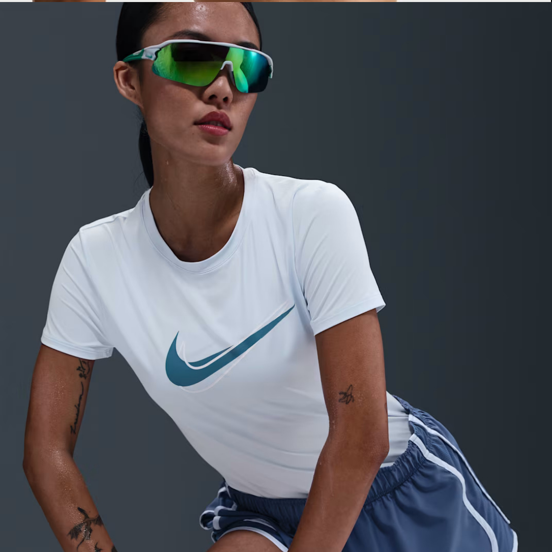 Nike Dri-FIT One Swoosh Short-Sleeve Women's Running Top - Blue Tint