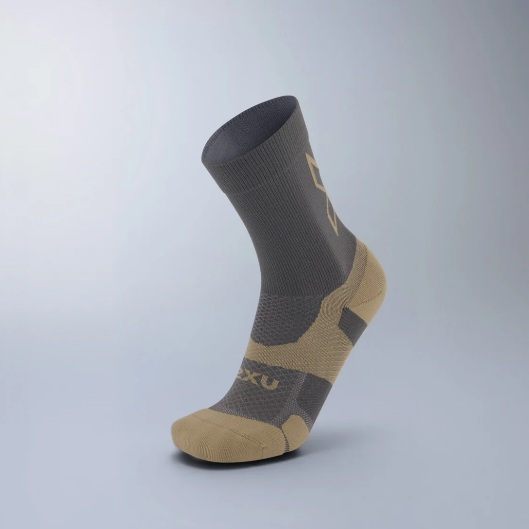 2XU Vectr Light Cushion Crew Socks - Turbulence/Pebble